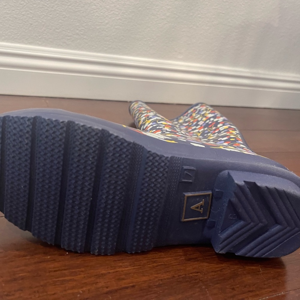 nwot/nwob anthropologie navy floral Women's Rain Boots 7 - Picture 12 of 16